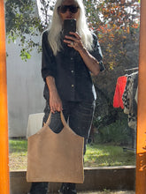 Load image into Gallery viewer, Chelsea