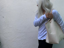 Load image into Gallery viewer, Chelsea Carry On