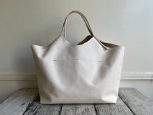 Load image into Gallery viewer, Chelsea Carry On