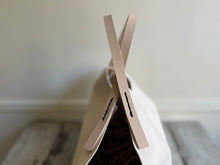 Load image into Gallery viewer, Chelsea Carry On