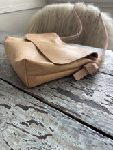 Load image into Gallery viewer, Jane