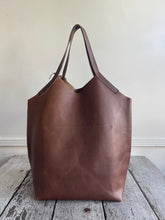 Load image into Gallery viewer, Chelsea Market Gusset