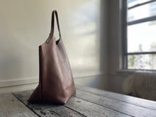 Load image into Gallery viewer, Chelsea Market Gusset