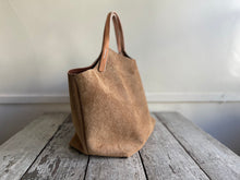 Load image into Gallery viewer, Chelsea Carry On