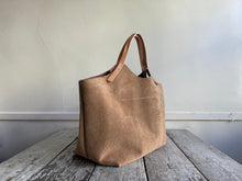 Load image into Gallery viewer, Chelsea Carry On