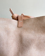 Load image into Gallery viewer, Small Wabi Sabi Leather Basket