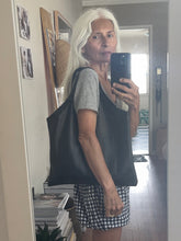 Load image into Gallery viewer, Chelsea