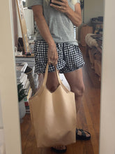 Load image into Gallery viewer, Chelsea Market Gusset