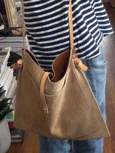 Load image into Gallery viewer, Nomadic (medium)