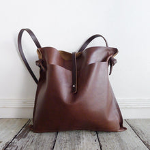 Load image into Gallery viewer, Nomadic (medium)