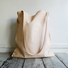 Load image into Gallery viewer, Saddlebag (veg tan leather)