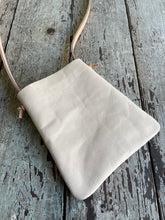 Load image into Gallery viewer, Cell