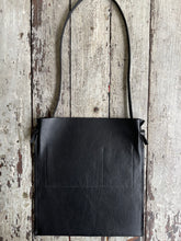 Load image into Gallery viewer, Saddlebag (veg tan leather)