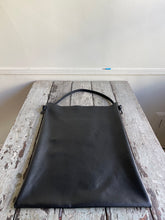 Load image into Gallery viewer, The Traveler