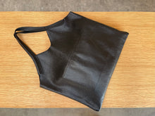 Load image into Gallery viewer, Chelsea
