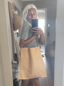 Saddlebag (veg tan leather)
