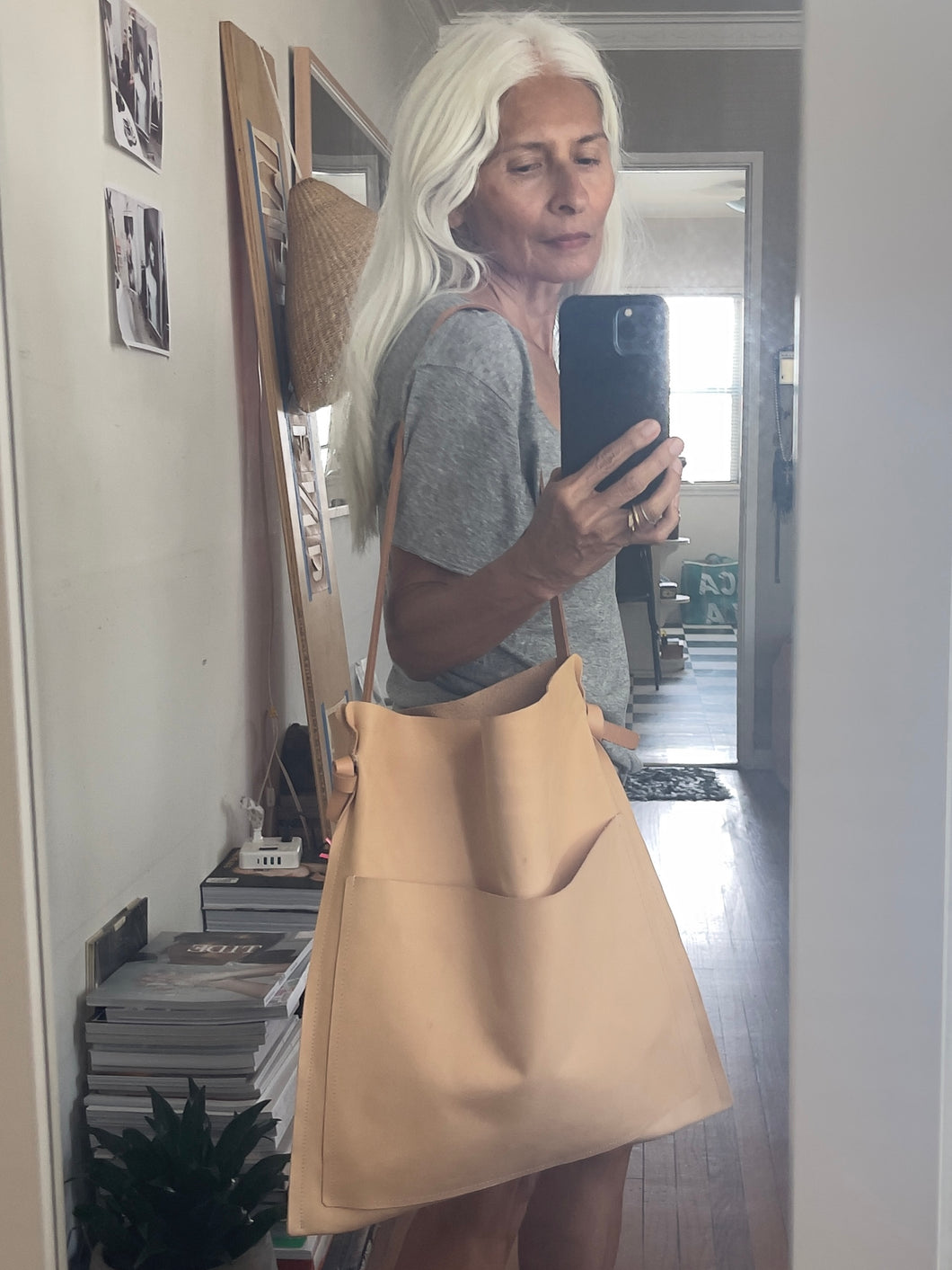 Saddlebag (veg tan leather)